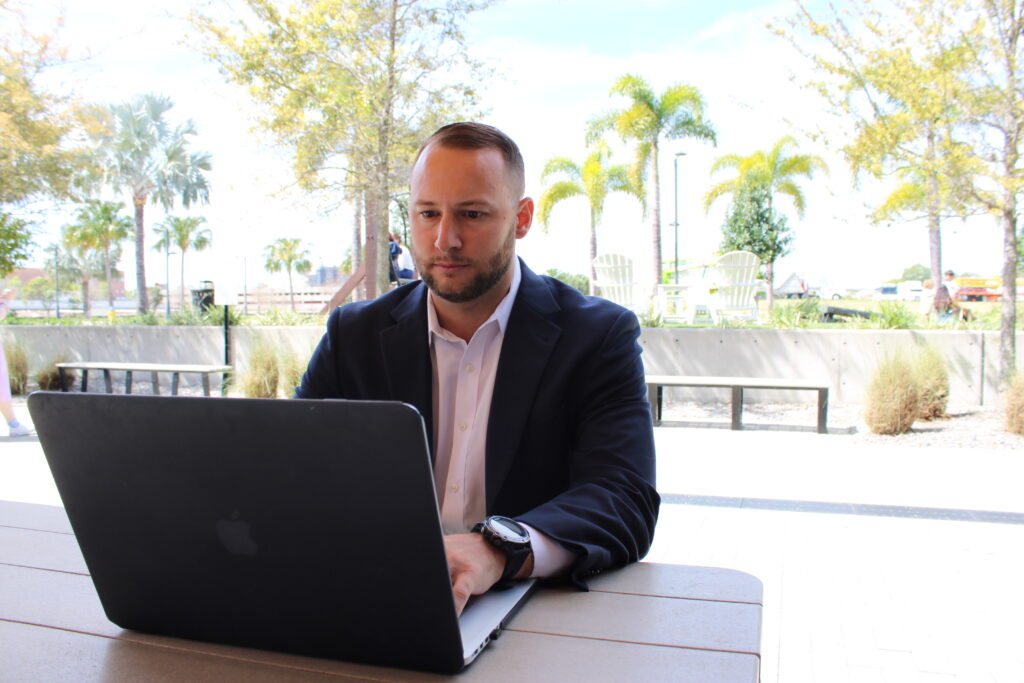 Reliable Insurance Agent Helping Client via Computer
